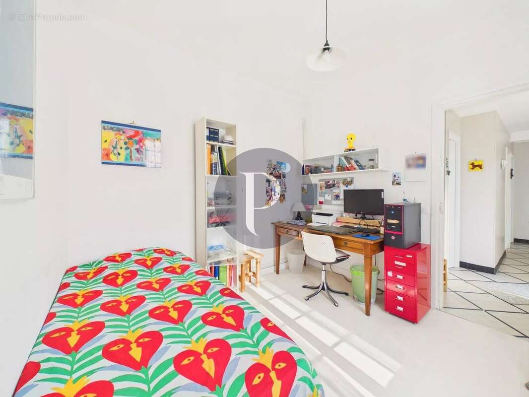 Maison à VERRIERES-LE-BUISSON