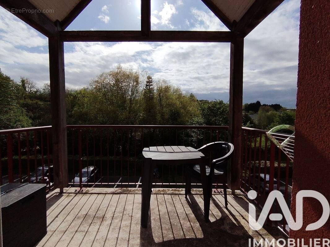 Photo 1 - Appartement à LA RIVIERE-SAINT-SAUVEUR