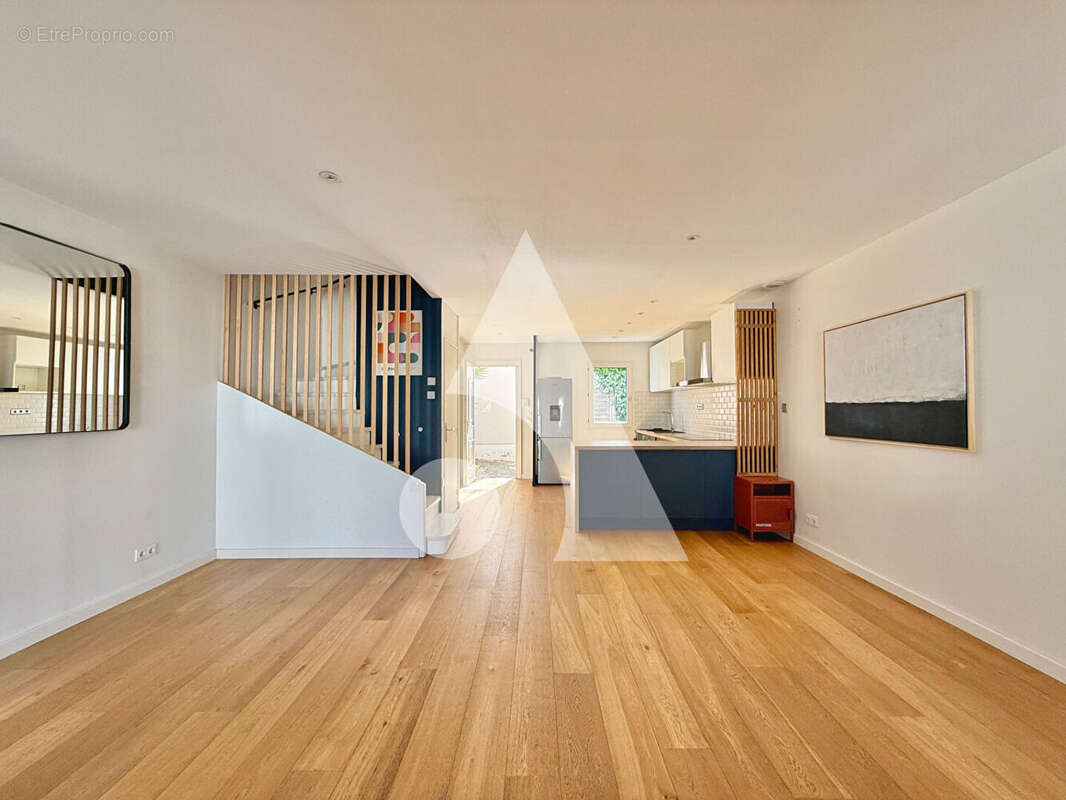 Maison à LE THOLONET