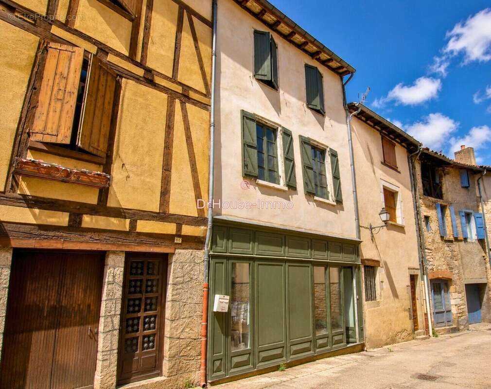 Maison 150 m² à Saint-Antonin-Noble-Val  - photo 9