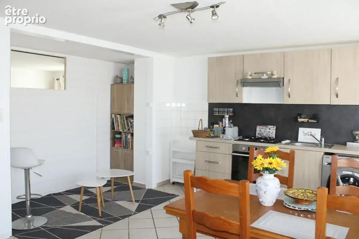Maison avec 4 appartements indépendants en centre ville de Langogne - photo 6