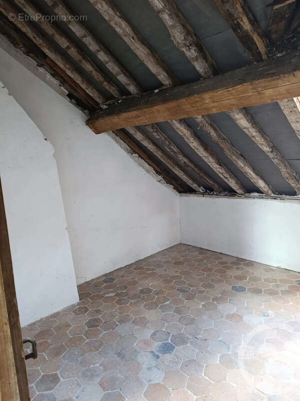 Maison 206 m² à Saint-Soupplets  - photo 11
