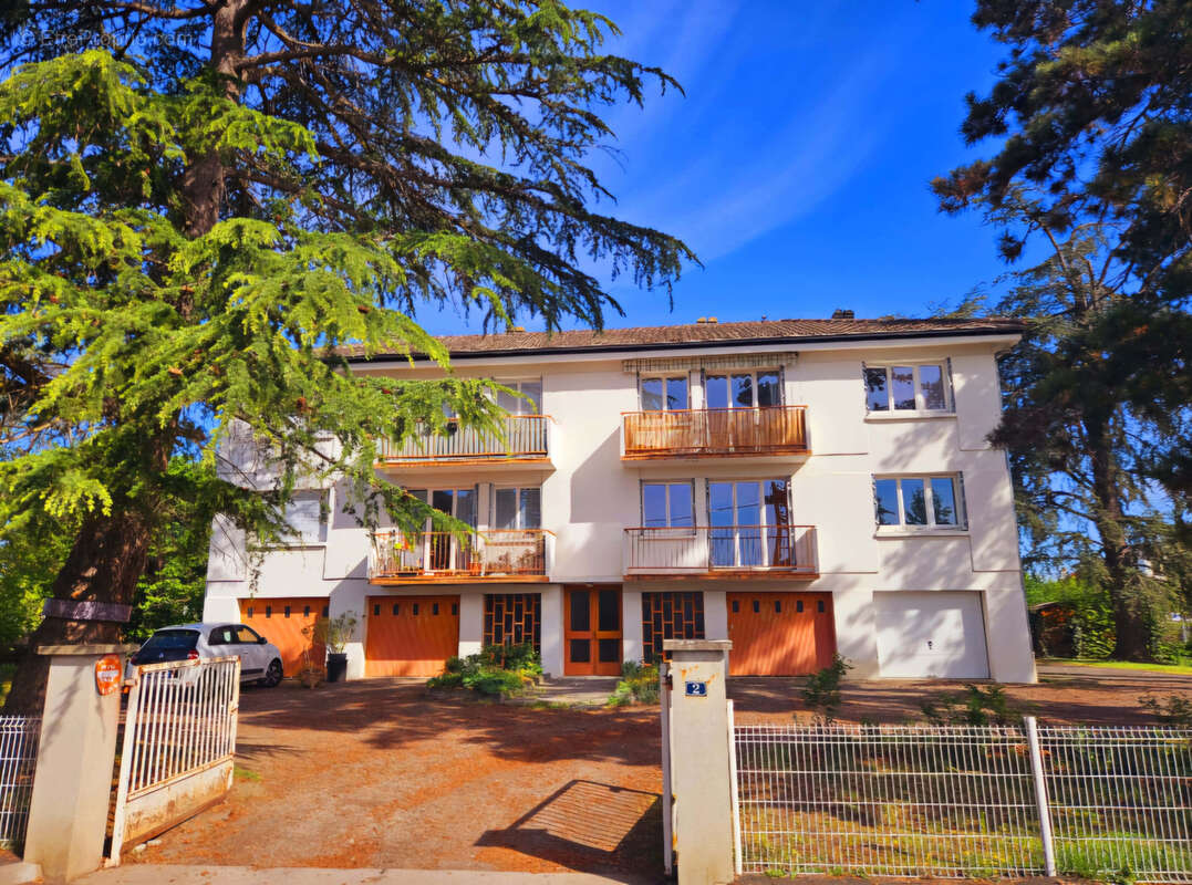 Appartement à MOZAC
