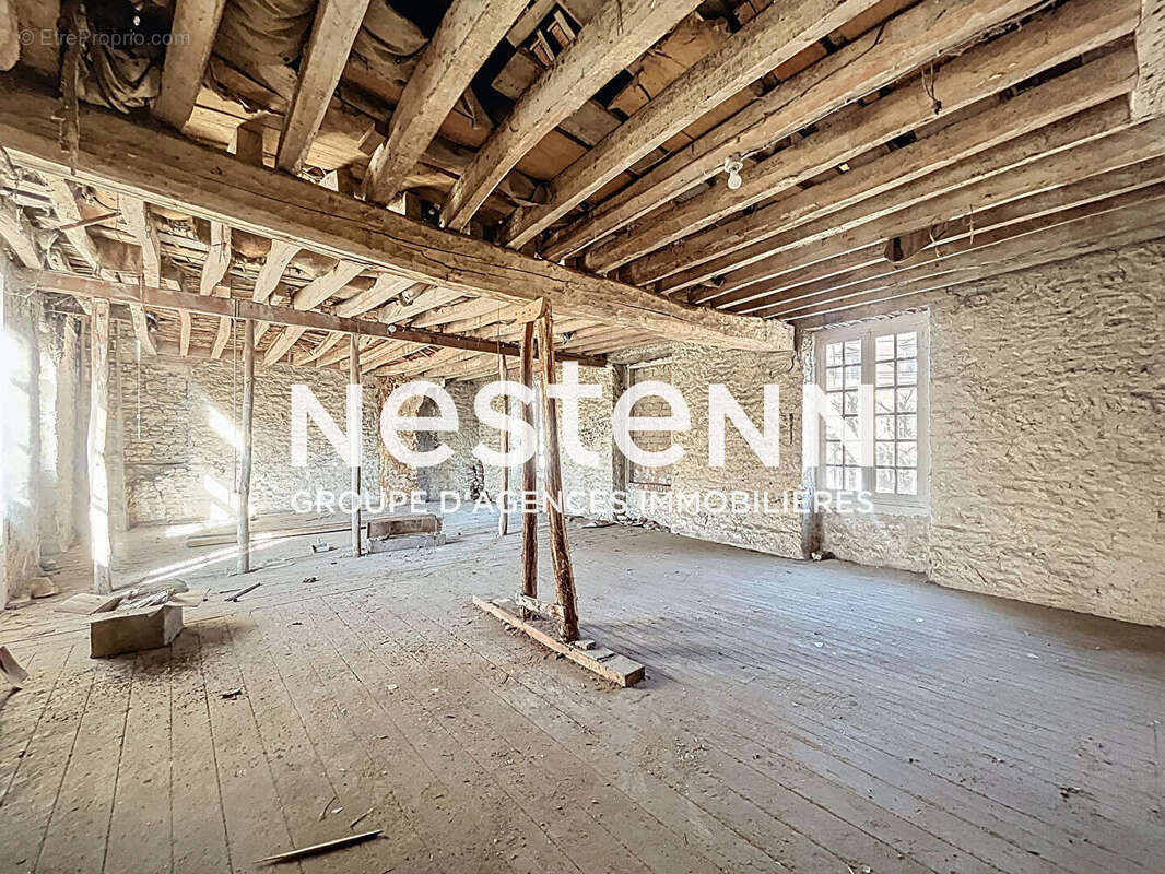 Immeuble Le Merevillois 7 pièce(s) 153.17 m2 - photo 12