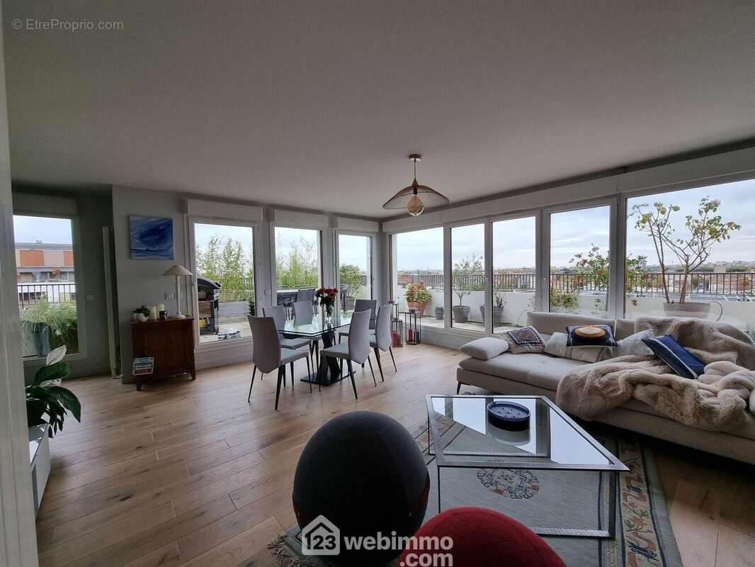 Appartement à CHOISY-LE-ROI