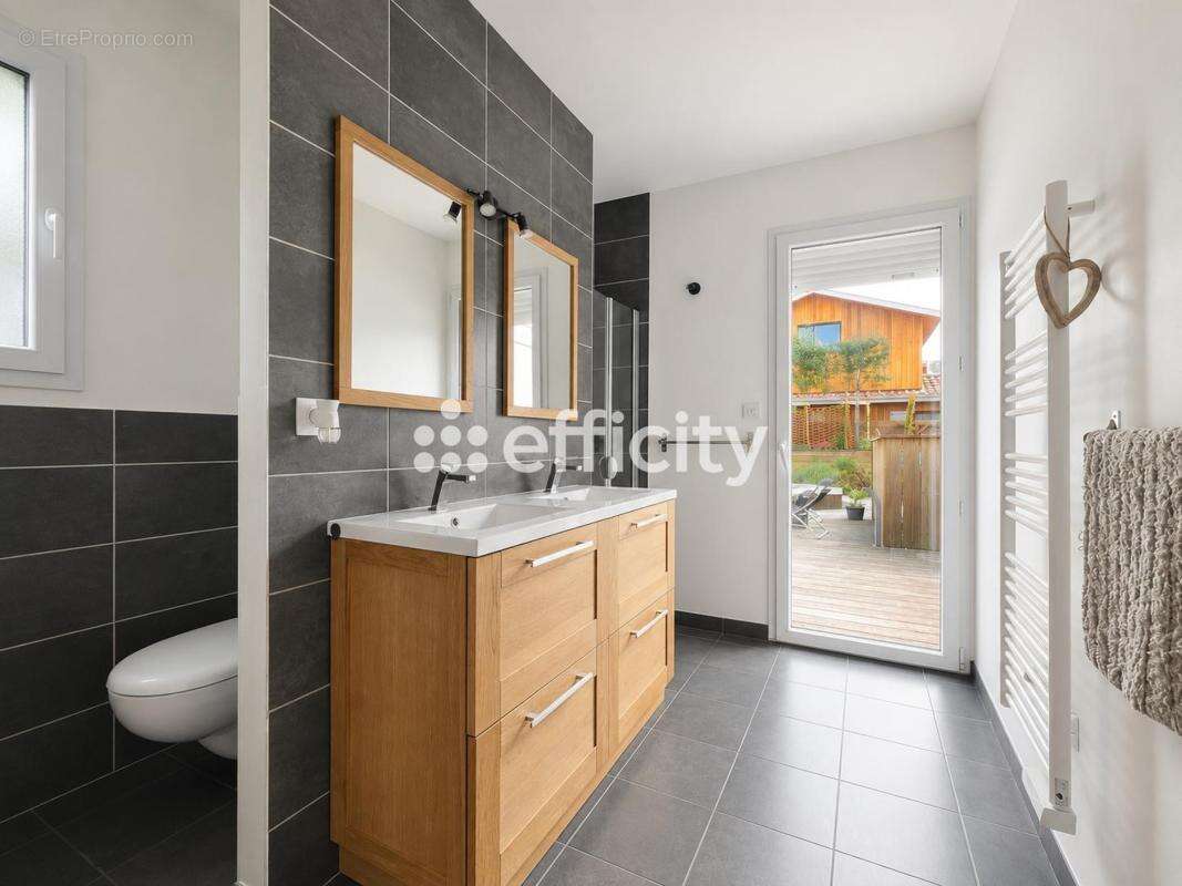 Maison 112 m² à Ares  - photo 6
