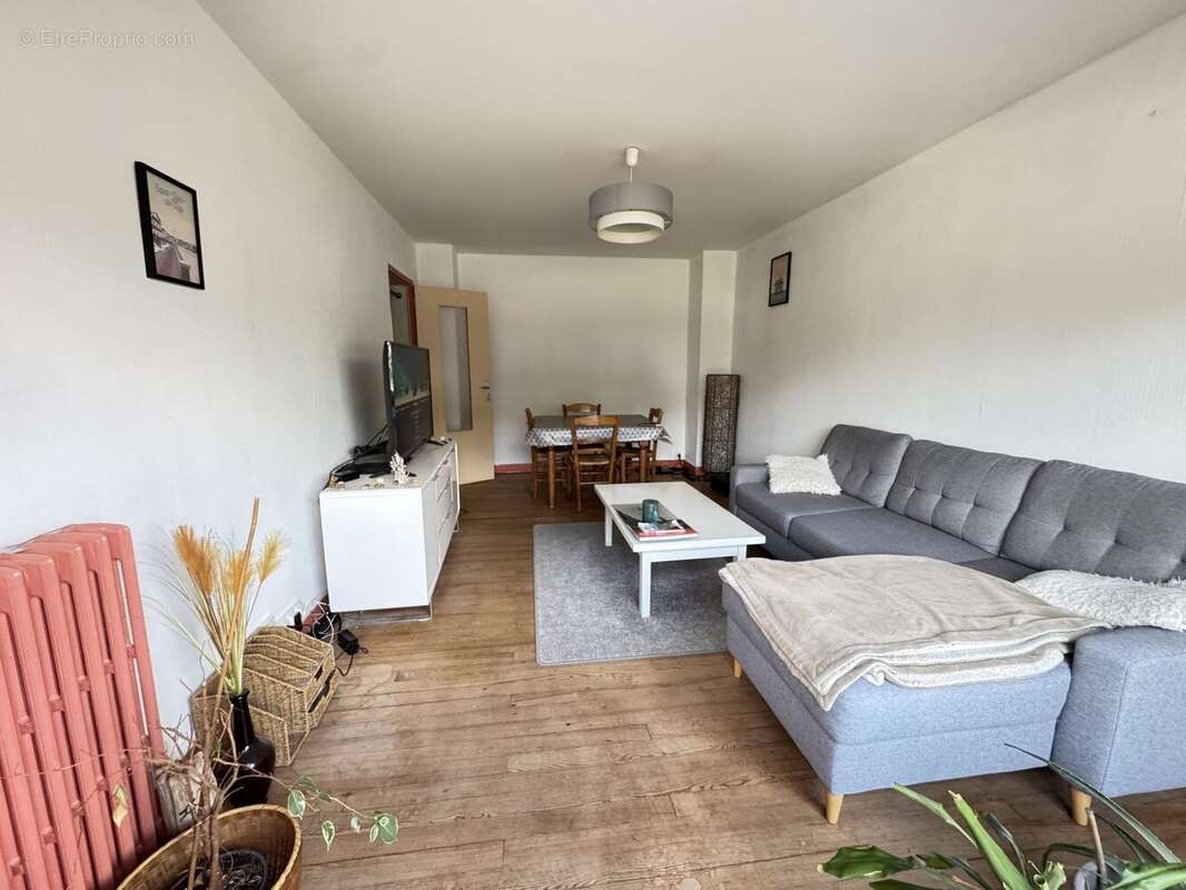 Appartement à SAINTES