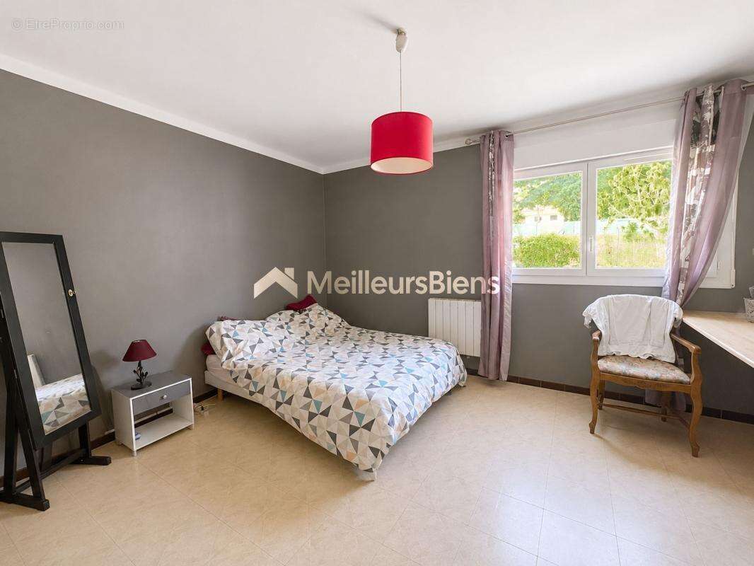 Sud Ardèche - Les Vans : Maison 134 m2 avec dépendance et espaces de stockage - photo 9