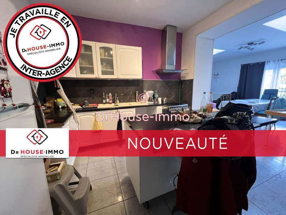 Maison à QUIEVRECHAIN