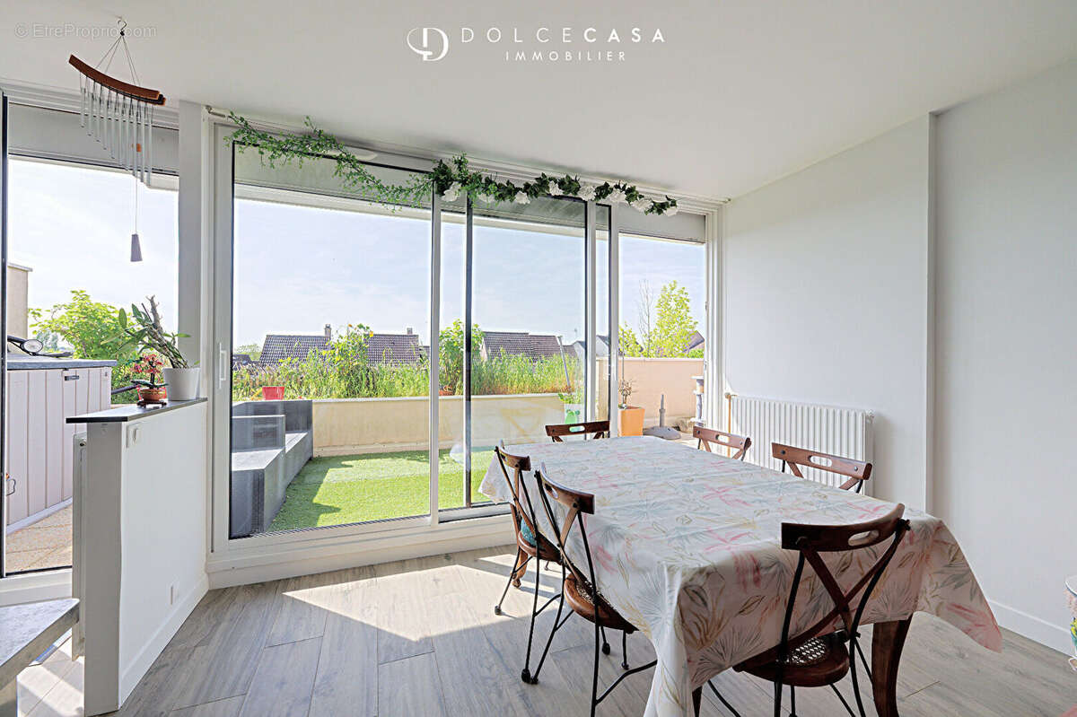 Appartement à TORCY