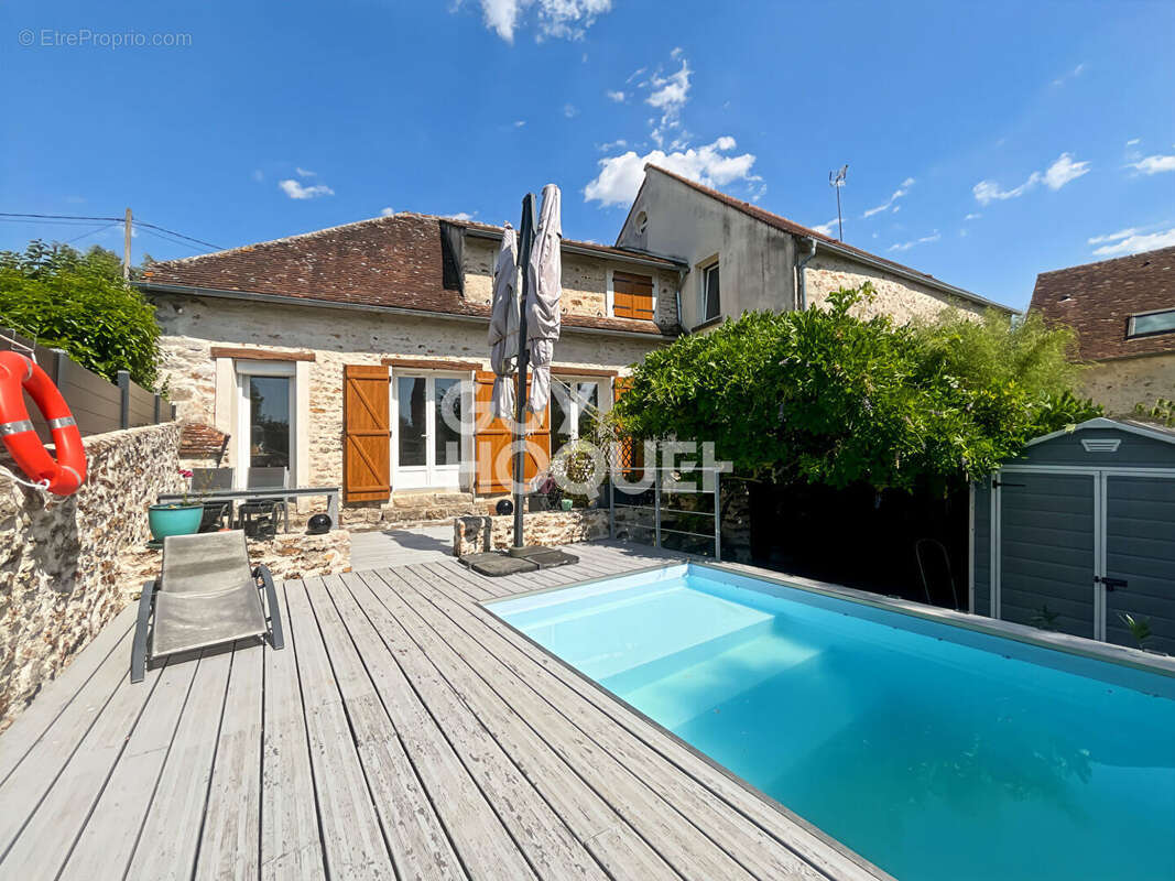 Maison à CHAUMES-EN-BRIE