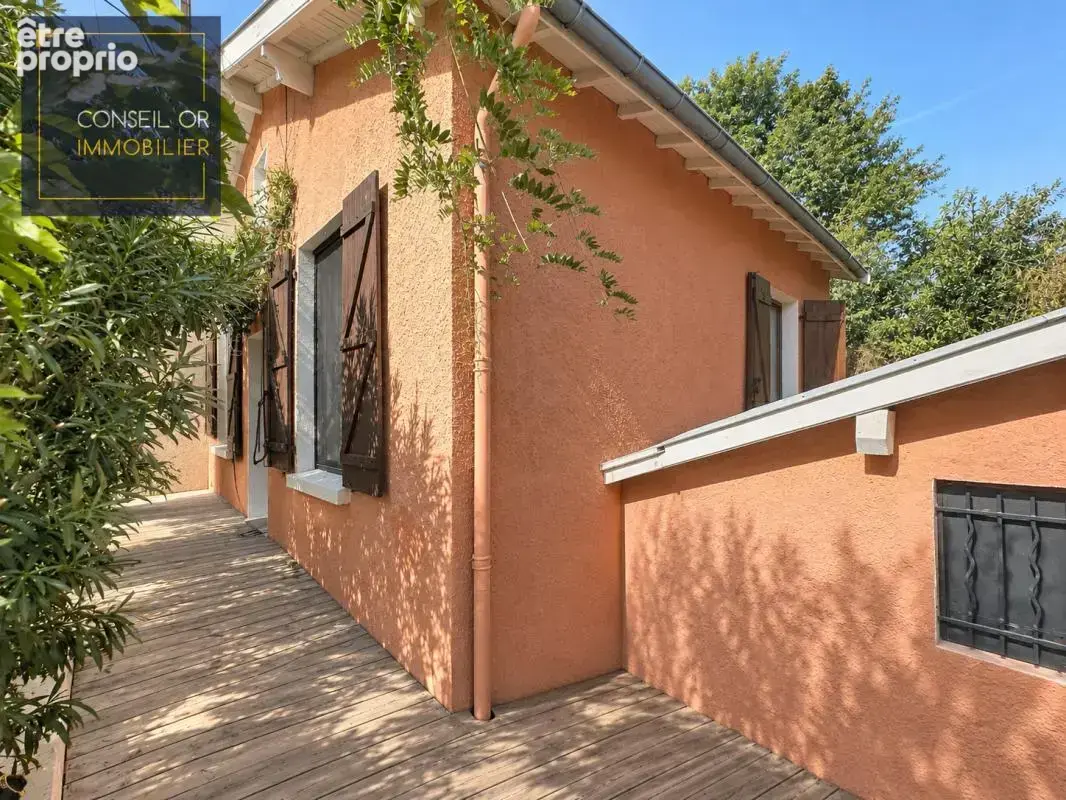 Rare à la vente Maison 3 pièces 54 m² avec terrasse, au calme dans le centre d'Oullins - photo 11