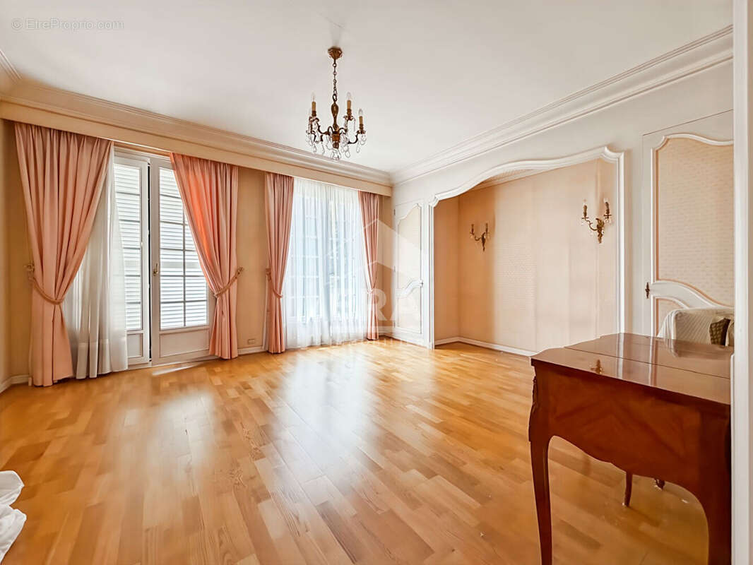 Maison à SAINT-FARGEAU-PONTHIERRY