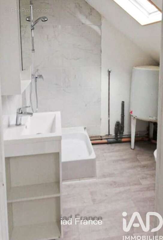 Appartement 238 m² à Maurepas  - photo 7