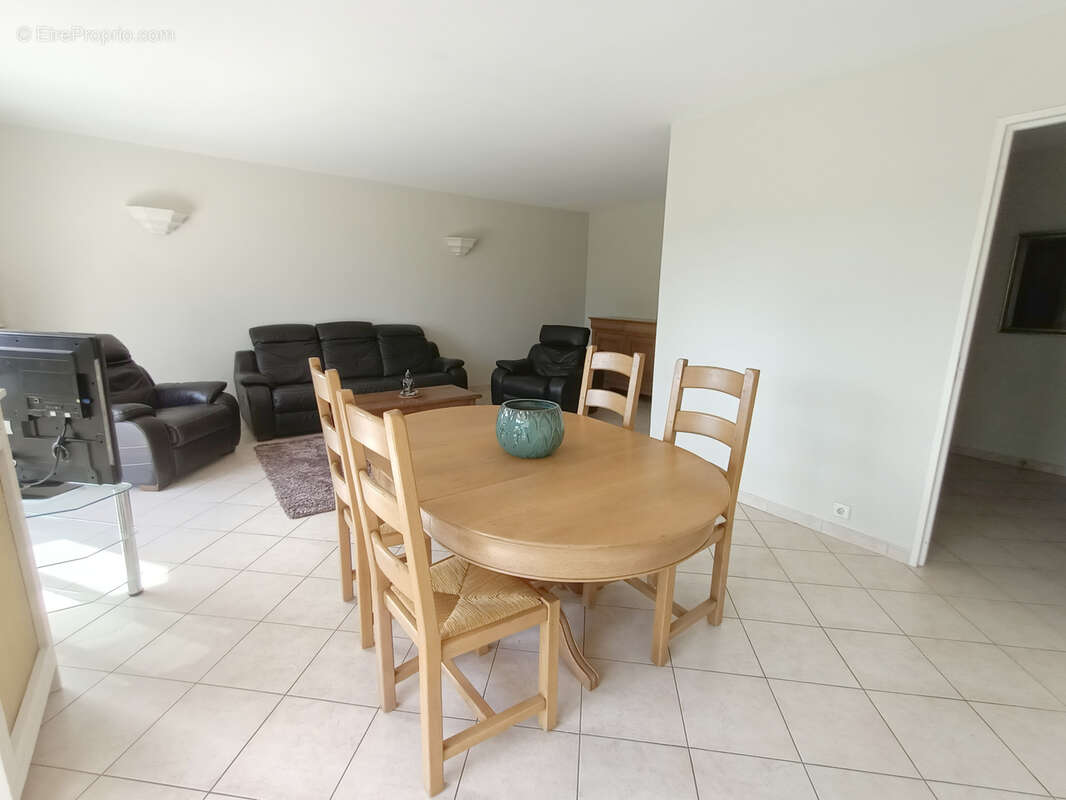 Appartement à MANDELIEU-LA-NAPOULE