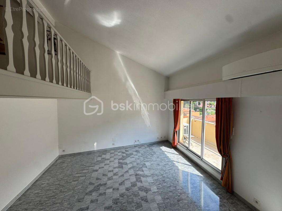 Appartement à MENTON