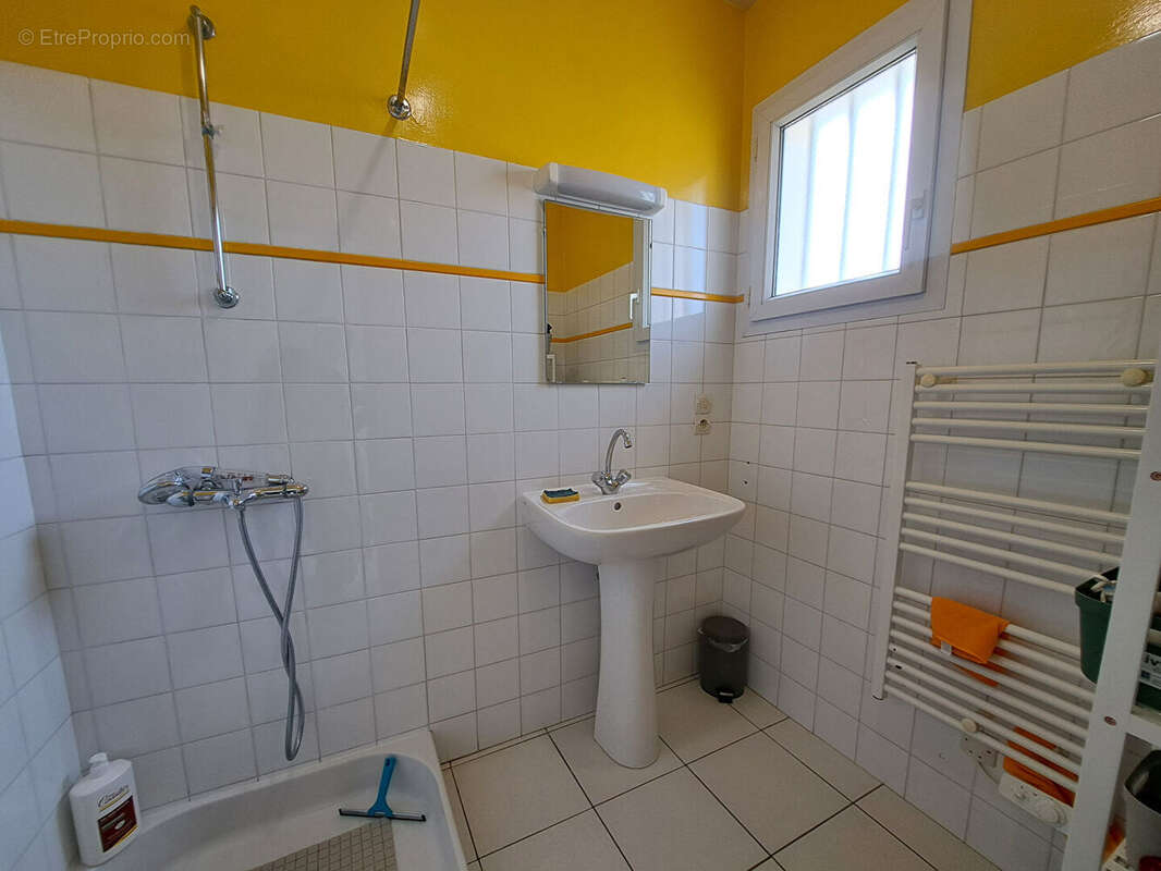 Maison à BOIS-DE-CENE