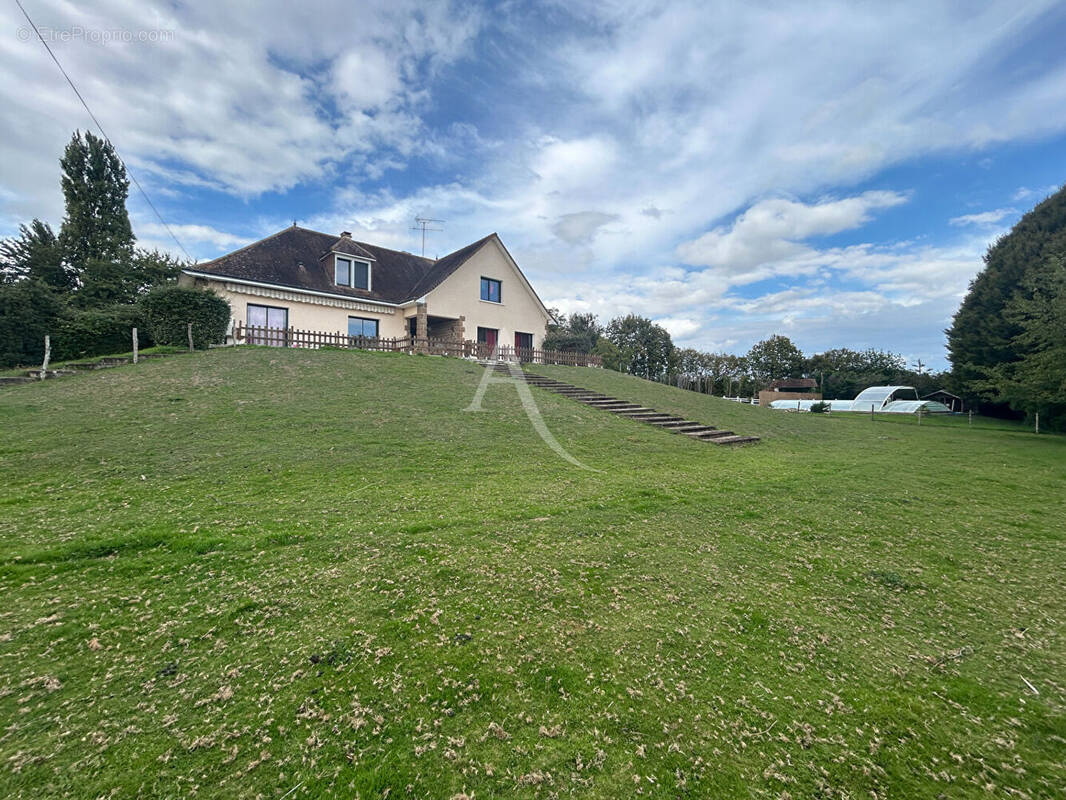 Maison à CHATEAU-GONTIER