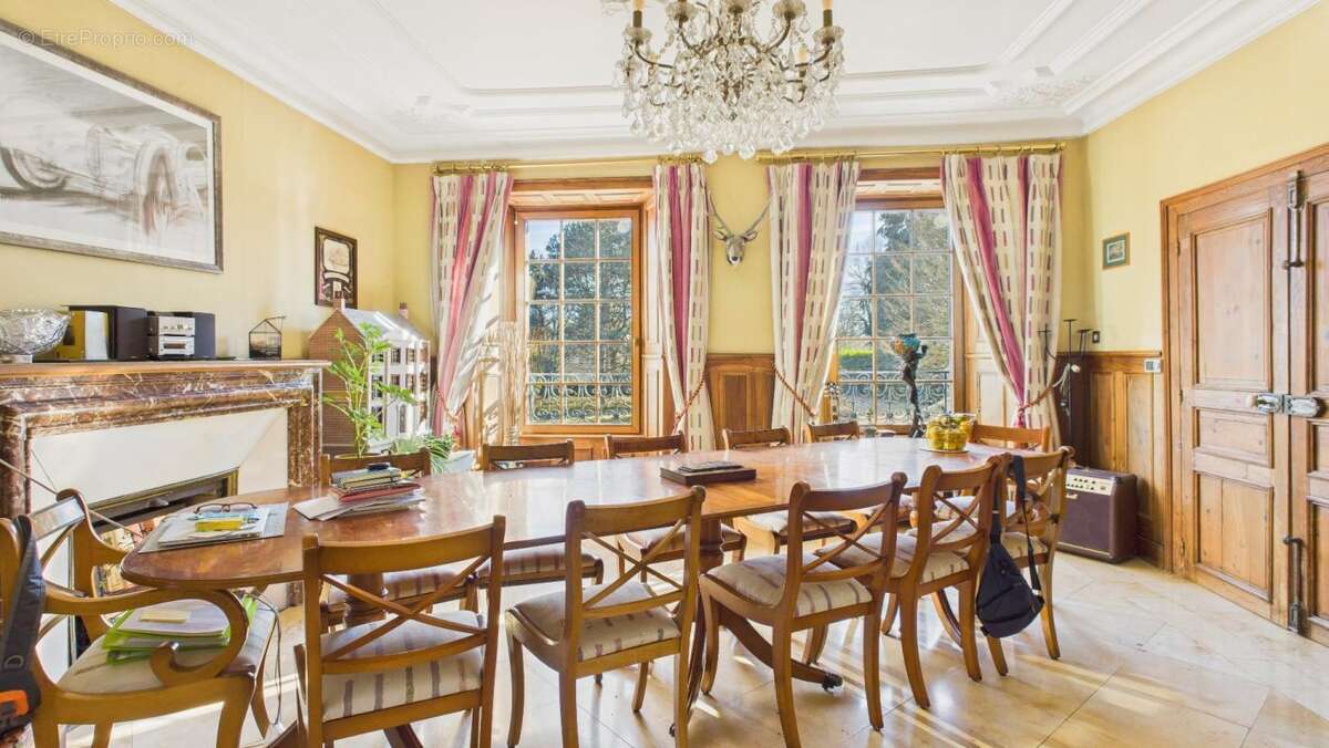 Maison à MUR-DE-BARREZ