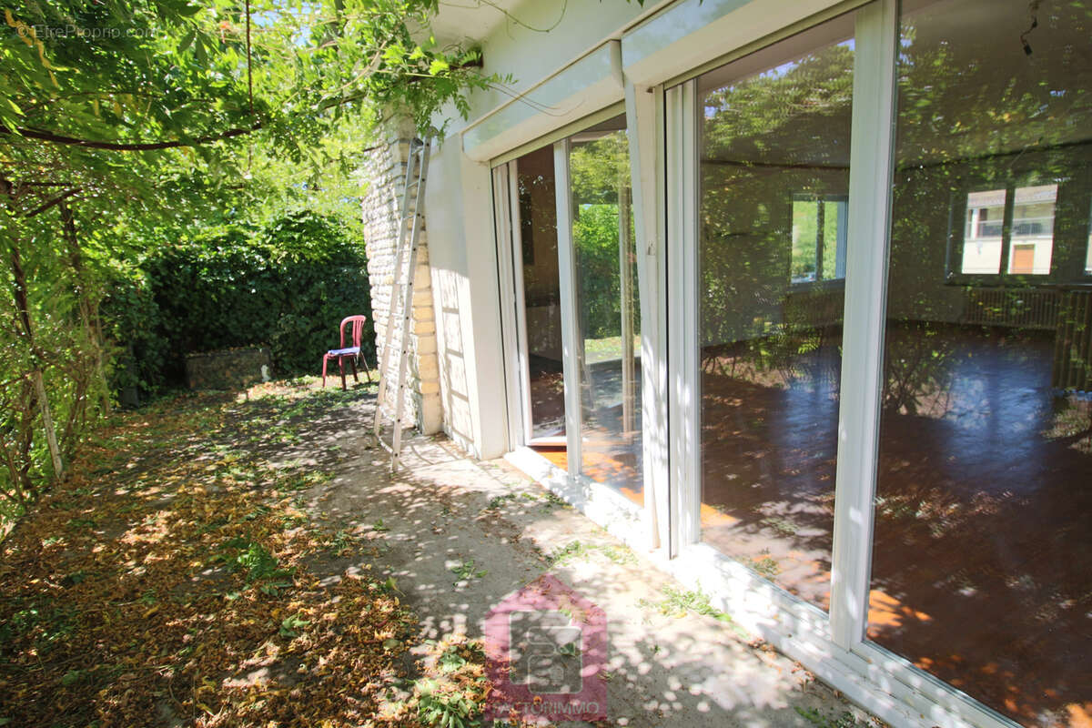 Maison à PUY-L'EVEQUE