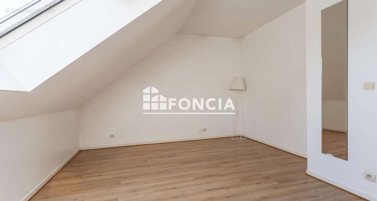 Appartement à MORANGIS