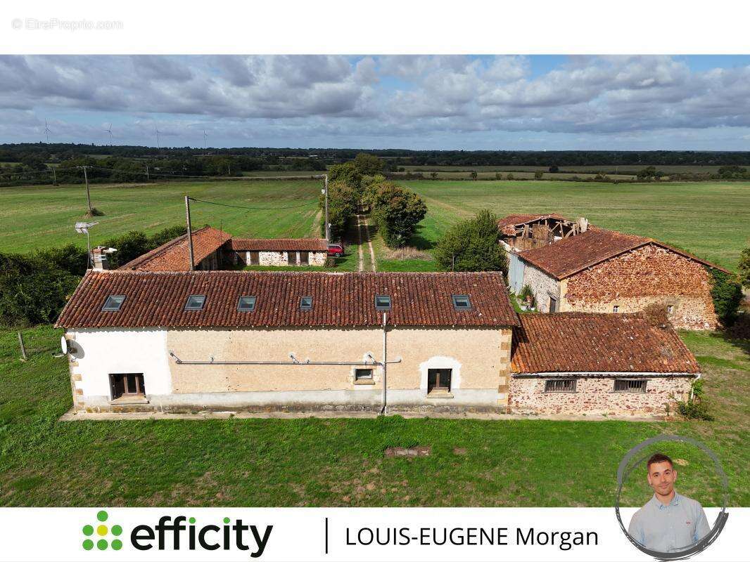 Maison à AVAILLES-LIMOUZINE