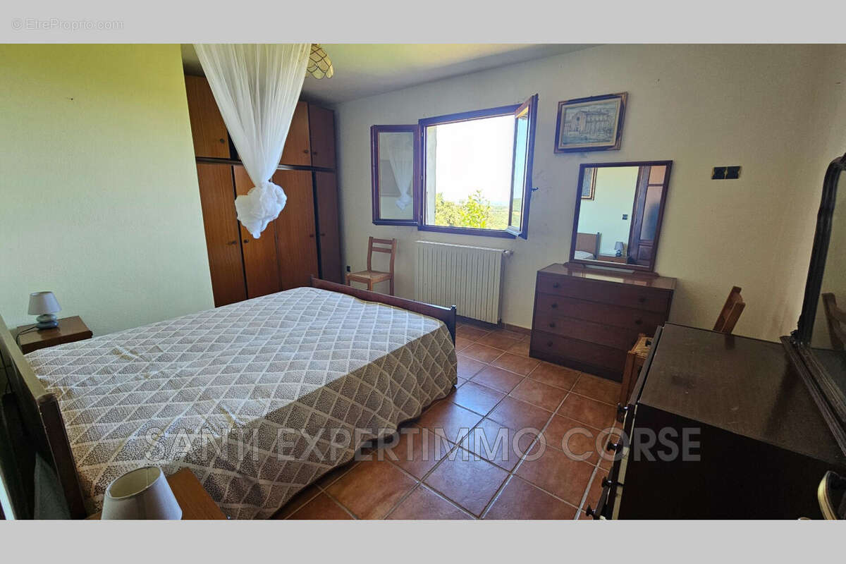Maison 120 m² à Solaro  - photo 6