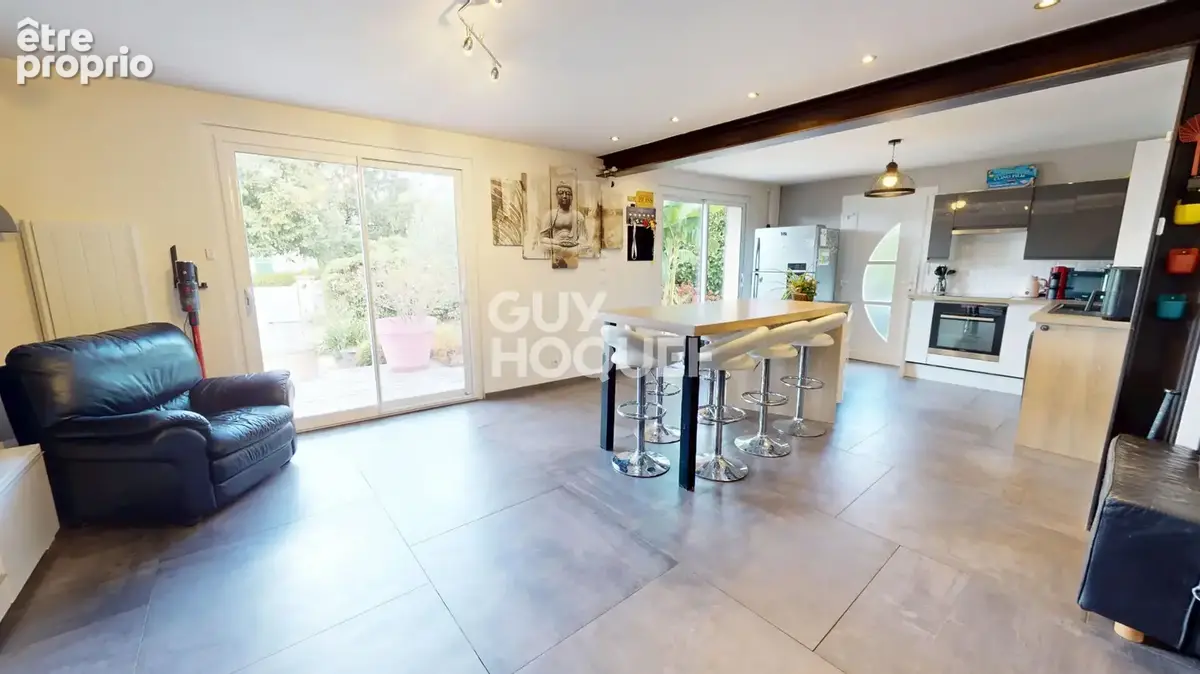 Maison 6 pièces - 4 chambres - 101 m2 - Courson Monteloup - 369 000 - photo 2