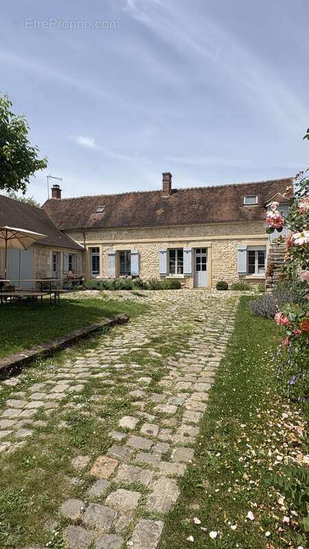 Maison à BURY