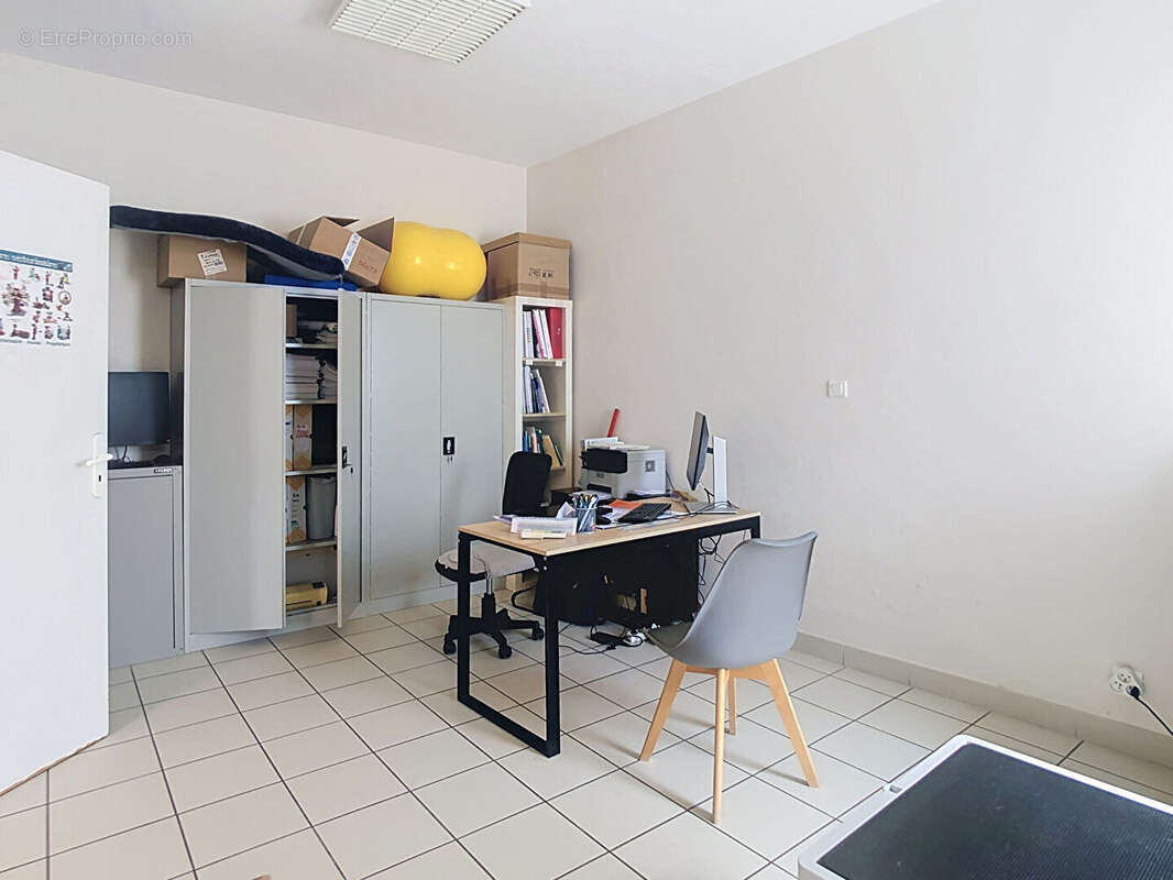 Maison de caractère à usage professionnel, commercial et/ou habitation - photo 6