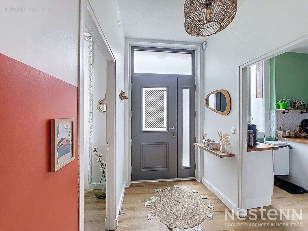 A Vendre Maison en pierre entièrement rénovée de 86 m² avec jardin et dépendances au coeur de Mézin - photo 6