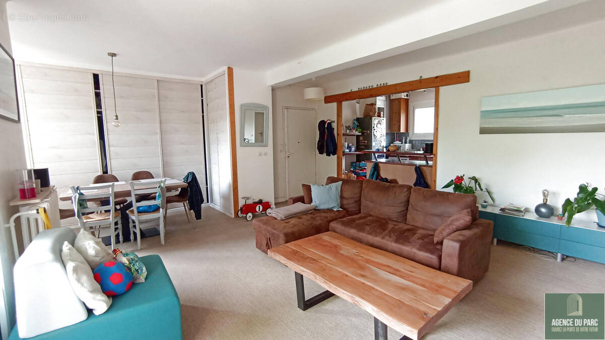 Appartement à VILLE-D'AVRAY