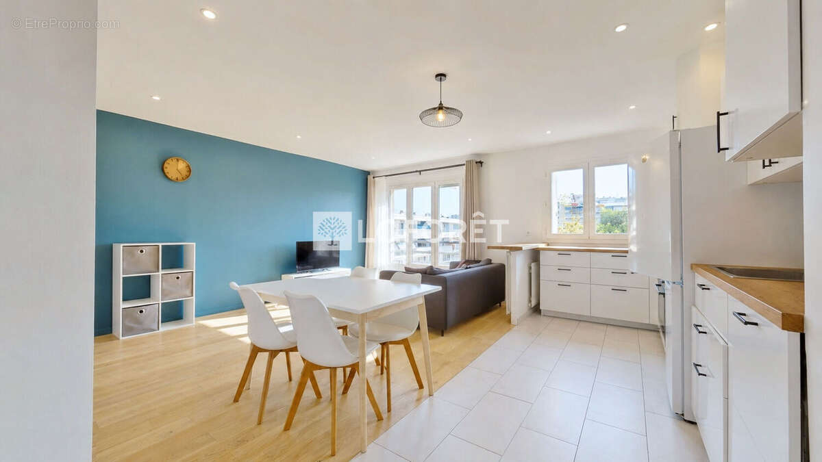 Appartement à VELIZY-VILLACOUBLAY