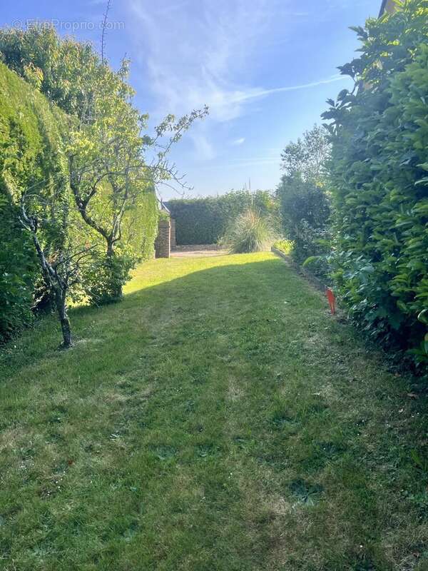 Terrain à TROUVILLE-SUR-MER