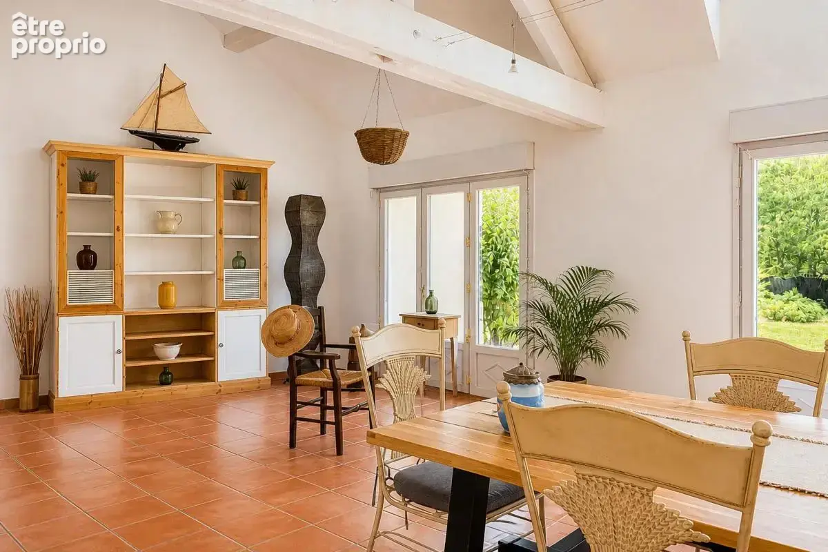 Maison de 9 pièces de 280 m² à Yvoy-le-Marron - photo 7