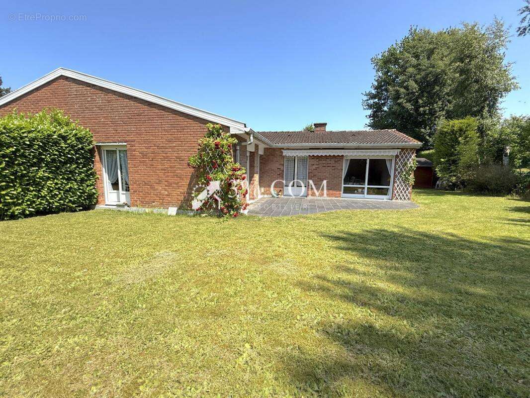 Maison à NEUVILLE-EN-FERRAIN