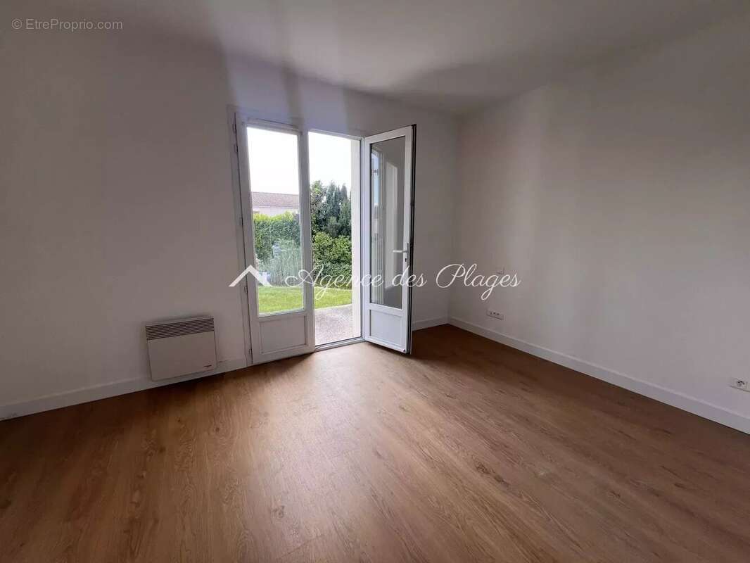 Maison à MESCHERS-SUR-GIRONDE