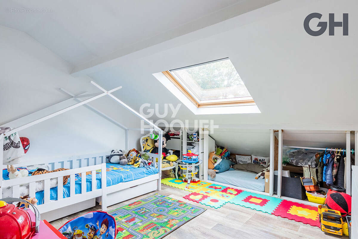 Appartement à COMBS-LA-VILLE