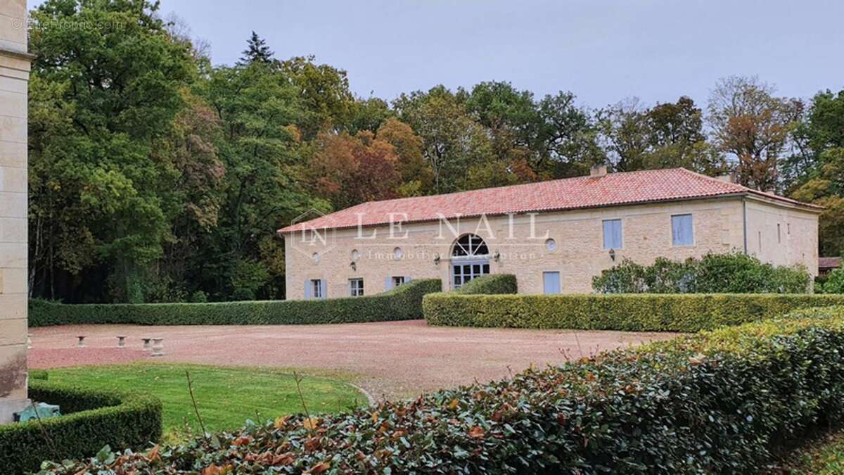 Maison à LIGUEUX