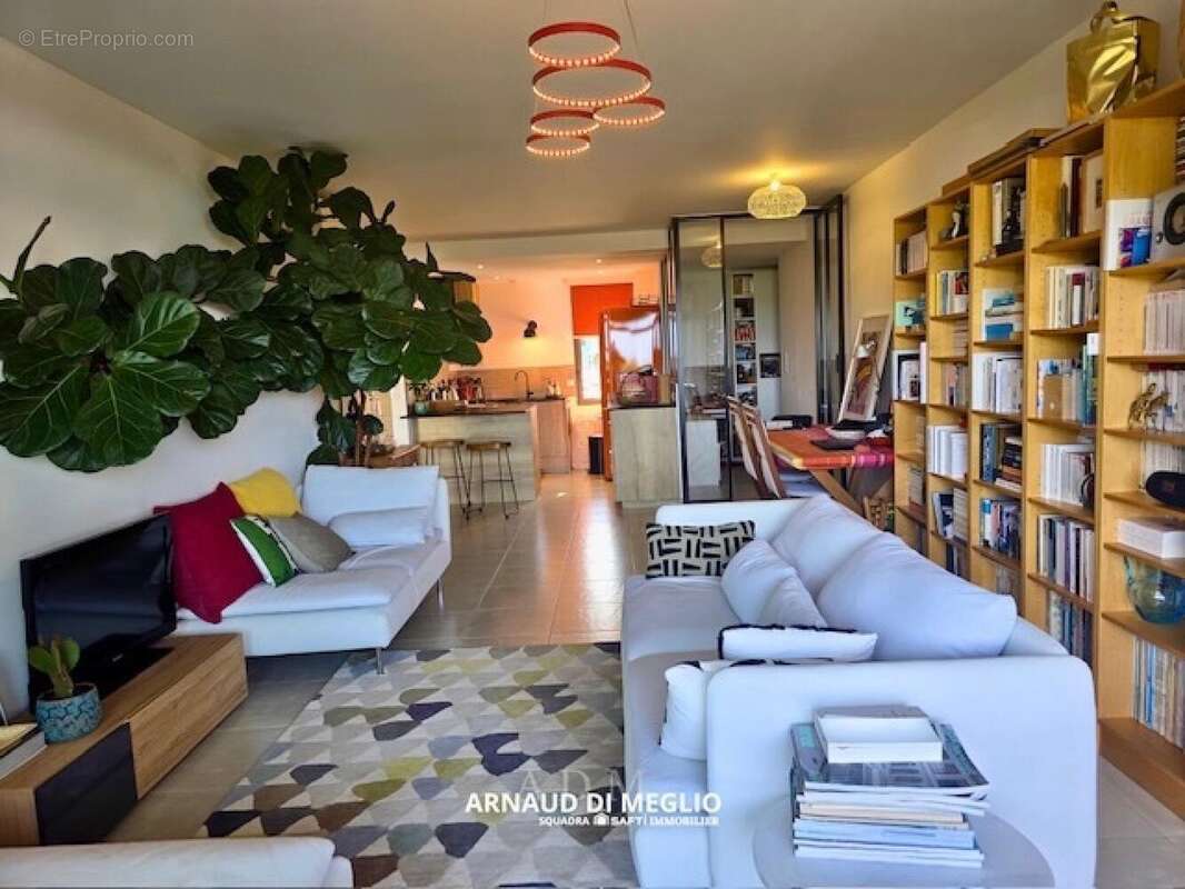 Appartement 67 m² à Porto-Vecchio  - photo 2