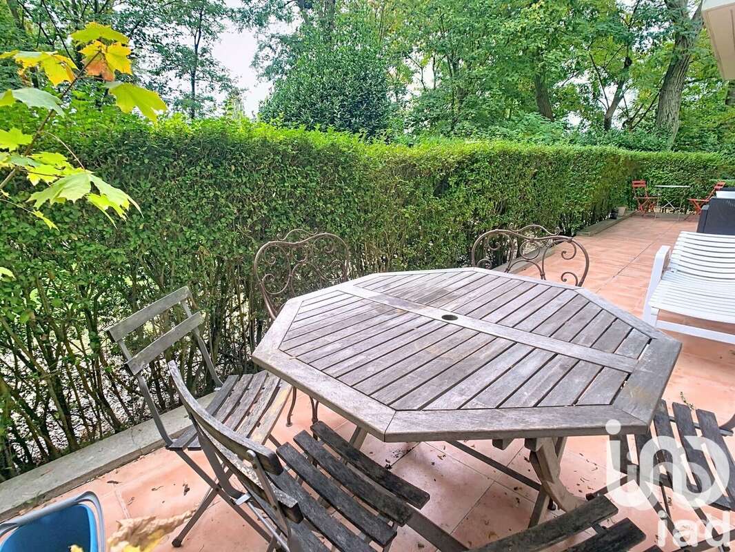 Photo 3 - Appartement à MARNES-LA-COQUETTE