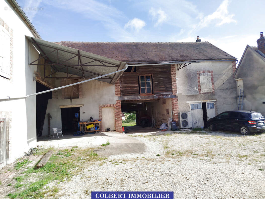 Maison rénovée avec dépendances exceptionnelles   Un bien rare aux multiples possibilités - photo 10