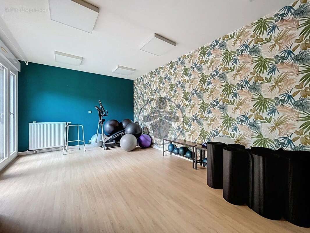 Commerce à SAINT-QUENTIN