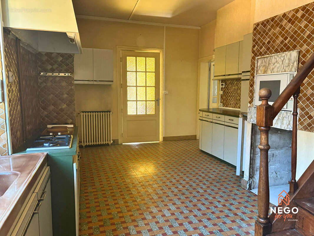Maison à CHATEAUNEUF-SUR-SARTHE