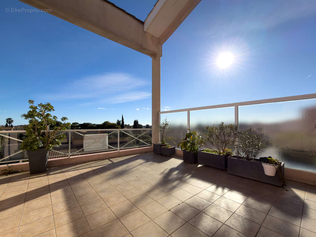 Appartement à LA LONDE-LES-MAURES