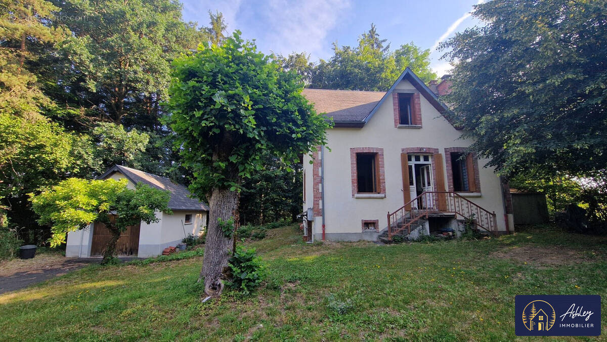 Maison à LIGINIAC