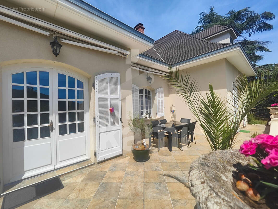 Maison à VILLEVOCANCE