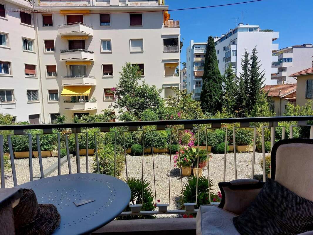 Appartement à CANNES