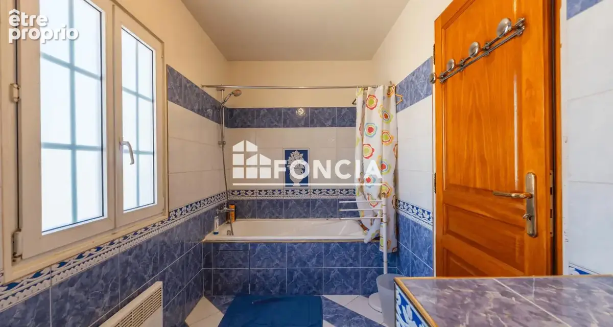 Exclusivité Foncia – Maison 5 chambres, jardin & double parking, Fontenay-sous-Bois (RER E et A ) - photo 7