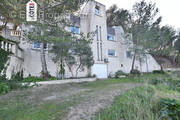 Maison à SAINT-MITRE-LES-REMPARTS
